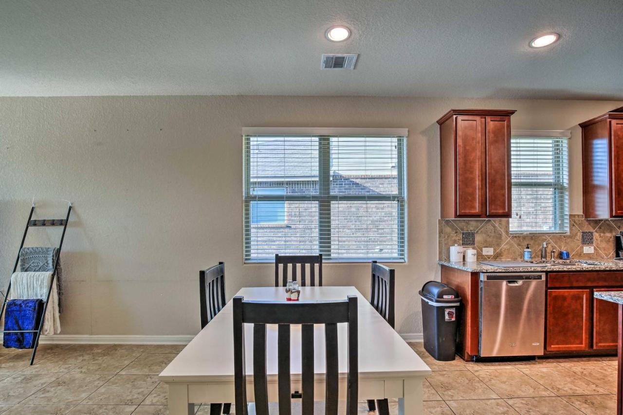 San Antonio Home With Yard About 8 Mi To Lackland! Ngoại thất bức ảnh