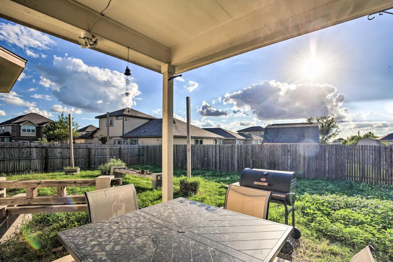 San Antonio Home With Yard About 8 Mi To Lackland! Ngoại thất bức ảnh