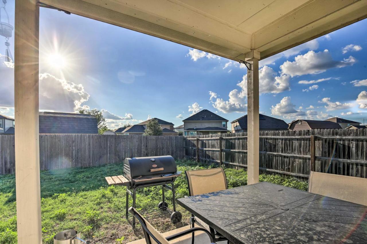 San Antonio Home With Yard About 8 Mi To Lackland! Ngoại thất bức ảnh